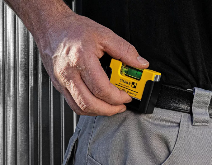 Vodna tehtnica STABILA Pocket Pro Magnetic (s sponko za pas)
