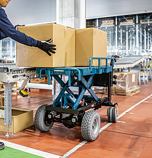 Akumulatorski transportni voziček 18V LXT MAKITA DCU601Z