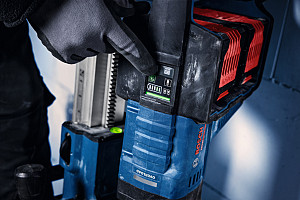 Akumulatorski diamantni vrtalnik EXPERT EXDB18V2-180