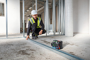 Linijski laser EXPERT EXLL18V-120-33CG