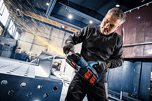 Akumulatorski kotni brusilnik EXPERT EXWS18V2-230P