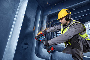 Kotni brusilnik EXPERT EXWS18V-15S