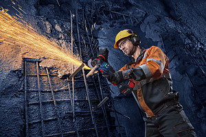 Kotni brusilnik EXPERT EXWS18V-15S