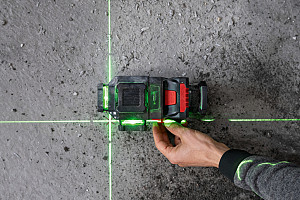 Linijski laser EXPERT EXLL18V-120-33CG