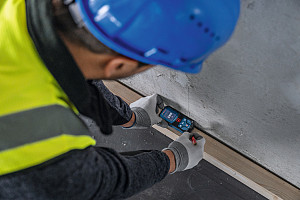 Laserski merilnik razdalj BOSCH GLM 40-31