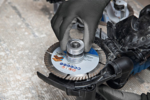 Akumulatorski rezalnik zidnih utorov GNF 18V-40