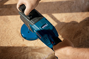 Akumulatorski kotni vrtalnik PRO GRD 18V-127