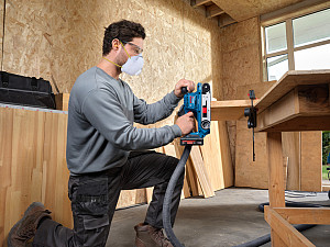 Akumulatorski tračni brusilnik GBS 18V-75