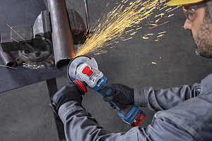 Akumulatorski kotni brusilnik s sistemom X-LOCK GWX 18V-11PS