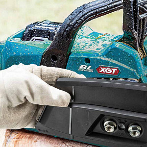 Akumulatorska verižna žaga 40V XGT MAKITA UC026GZ