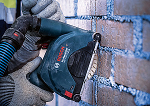 Diamantna rezalna plošča EXPERT MultiMaterial X-LOCK 125 x 22,23 x 2,4 x 12 mm