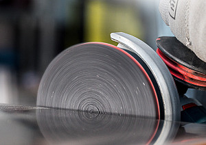 EXPERT N880 plošča iz flisa za ekscentrične brusilnike, 150 mm,izjemno fina S